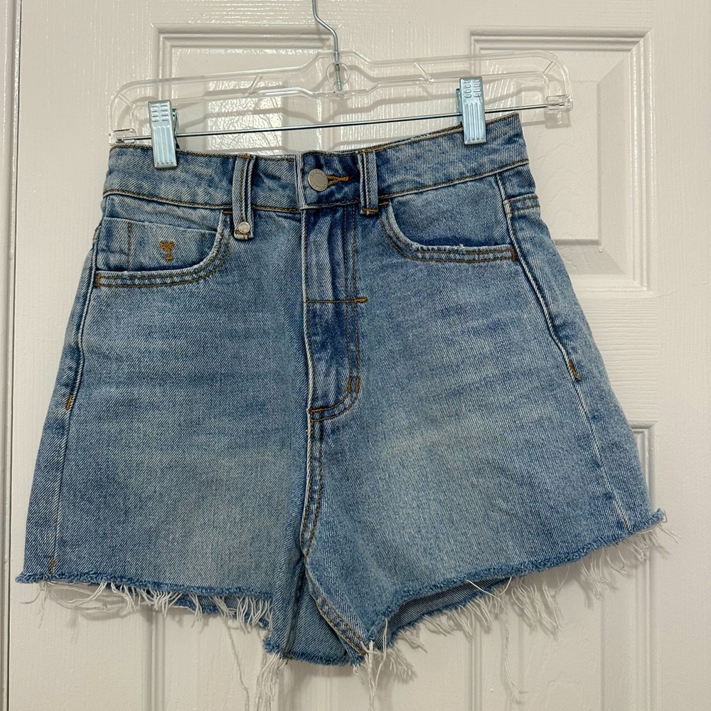 Thrills Erica Mid Rise Shorts